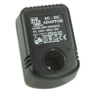 No Name / Sonstiges Steckernetzteil auf Zigarettenbuchse, 12V max. 800mA